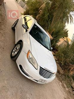 Chrysler 200